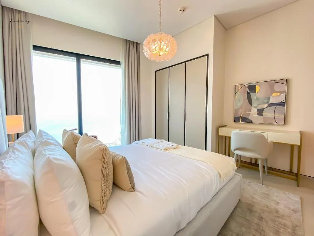 Address Beach Resort Dubai 5*,