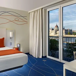 **** Hotel Park Plaza Maďarsko